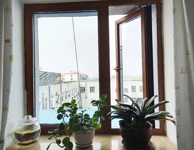 系統斷橋隔熱窗